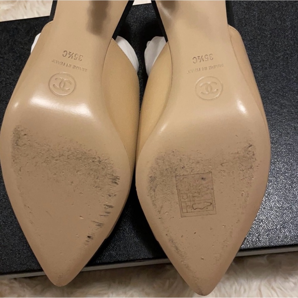 CHANEL Mules with pearl heels - Picture 4 of 9